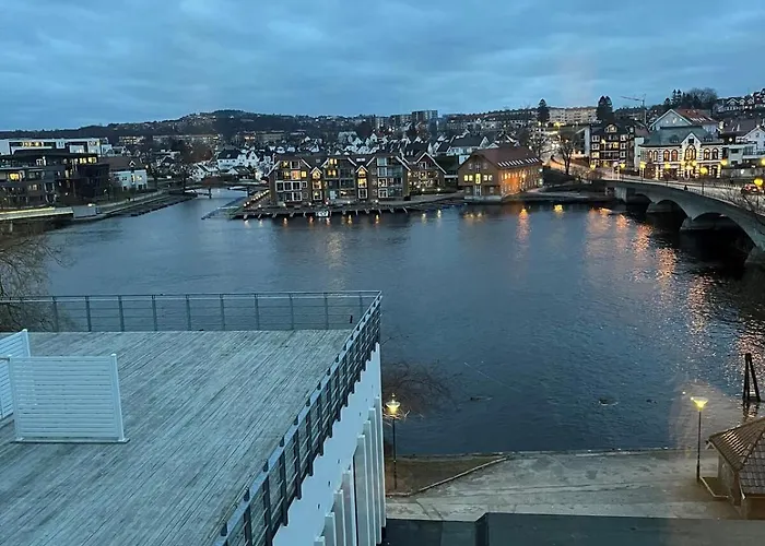 Elvegata 6, Kristiansand H0402